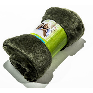 Тъмно зелено поларено одеяло